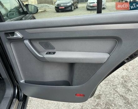 Чорний Фольксваген Туран, об'ємом двигуна 2 л та пробігом 248 тис. км за 13150 $, фото 15 на Automoto.ua