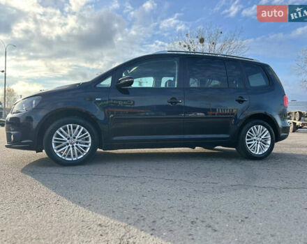 Черный Фольксваген Туран, объемом двигателя 1.97 л и пробегом 223 тыс. км за 13450 $, фото 36 на Automoto.ua