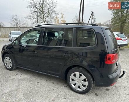 Чорний Фольксваген Туран, об'ємом двигуна 2 л та пробігом 248 тис. км за 13150 $, фото 4 на Automoto.ua