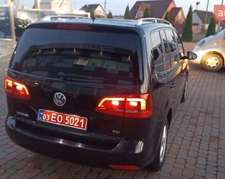 Черный Фольксваген Туран, объемом двигателя 1.6 л и пробегом 165 тыс. км за 13250 $, фото 49 на Automoto.ua