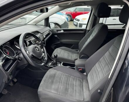 Черный Фольксваген Туран, объемом двигателя 2 л и пробегом 240 тыс. км за 12999 $, фото 7 на Automoto.ua