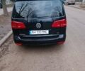 Черный Фольксваген Туран, объемом двигателя 1.6 л и пробегом 293 тыс. км за 10500 $, фото 3 на Automoto.ua