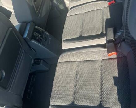 Черный Фольксваген Туран, объемом двигателя 1.6 л и пробегом 295 тыс. км за 12100 $, фото 10 на Automoto.ua