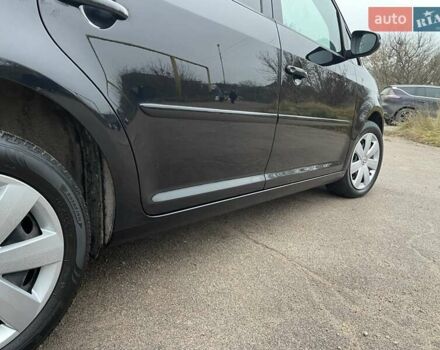 Черный Фольксваген Туран, объемом двигателя 1.4 л и пробегом 207 тыс. км за 10777 $, фото 168 на Automoto.ua