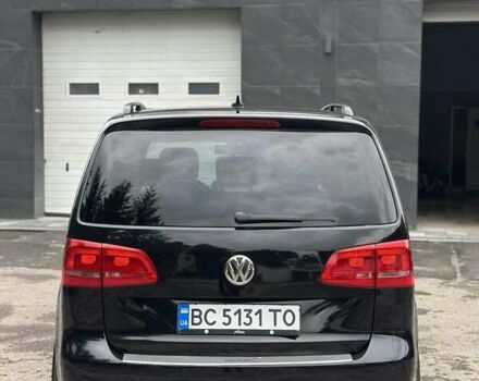 Черный Фольксваген Туран, объемом двигателя 1.6 л и пробегом 250 тыс. км за 9500 $, фото 1 на Automoto.ua