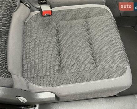 Черный Фольксваген Туран, объемом двигателя 1.4 л и пробегом 207 тыс. км за 10777 $, фото 138 на Automoto.ua