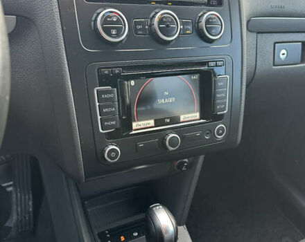 Черный Фольксваген Туран, объемом двигателя 1.97 л и пробегом 223 тыс. км за 13750 $, фото 13 на Automoto.ua