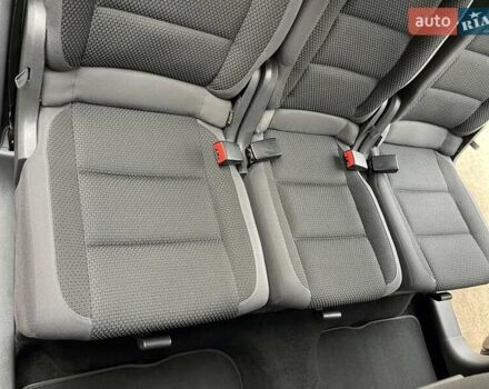 Черный Фольксваген Туран, объемом двигателя 1.4 л и пробегом 207 тыс. км за 10777 $, фото 144 на Automoto.ua