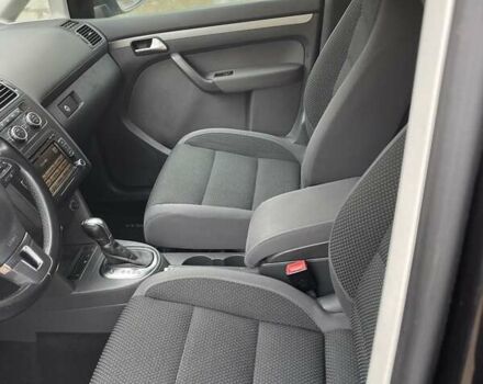 Черный Фольксваген Туран, объемом двигателя 1.4 л и пробегом 207 тыс. км за 10777 $, фото 58 на Automoto.ua