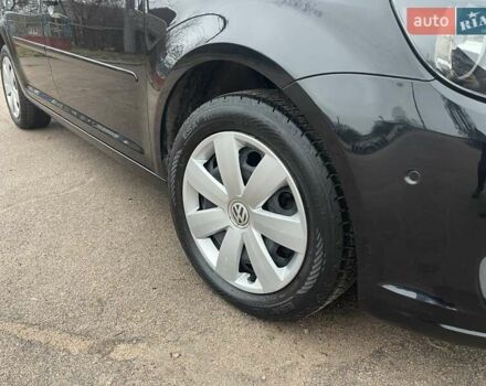 Черный Фольксваген Туран, объемом двигателя 1.4 л и пробегом 207 тыс. км за 10777 $, фото 90 на Automoto.ua