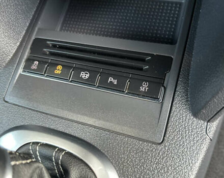 Черный Фольксваген Туран, объемом двигателя 1.97 л и пробегом 223 тыс. км за 13450 $, фото 25 на Automoto.ua