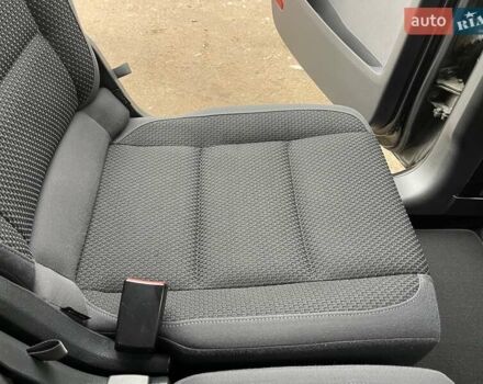 Черный Фольксваген Туран, объемом двигателя 1.4 л и пробегом 207 тыс. км за 10777 $, фото 140 на Automoto.ua