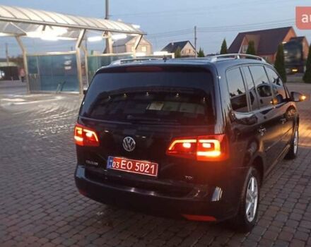 Черный Фольксваген Туран, объемом двигателя 1.6 л и пробегом 165 тыс. км за 13250 $, фото 73 на Automoto.ua