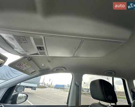 Черный Фольксваген Туран, объемом двигателя 1.97 л и пробегом 223 тыс. км за 13750 $, фото 2 на Automoto.ua