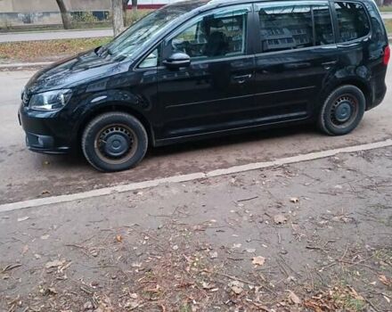 Черный Фольксваген Туран, объемом двигателя 1.6 л и пробегом 293 тыс. км за 10500 $, фото 4 на Automoto.ua