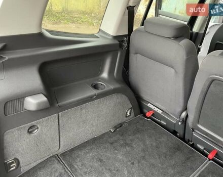 Черный Фольксваген Туран, объемом двигателя 1.4 л и пробегом 207 тыс. км за 10777 $, фото 196 на Automoto.ua