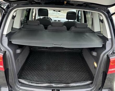 Чорний Фольксваген Туран, об'ємом двигуна 2 л та пробігом 248 тис. км за 13150 $, фото 24 на Automoto.ua