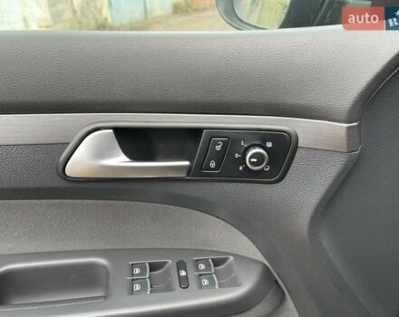 Черный Фольксваген Туран, объемом двигателя 1.4 л и пробегом 207 тыс. км за 10777 $, фото 36 на Automoto.ua