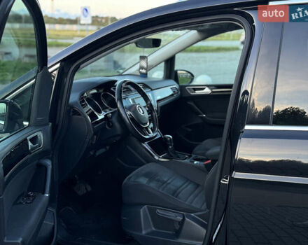 Черный Фольксваген Туран, объемом двигателя 1.97 л и пробегом 260 тыс. км за 15499 $, фото 50 на Automoto.ua