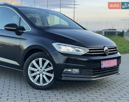 Черный Фольксваген Туран, объемом двигателя 1.97 л и пробегом 260 тыс. км за 15499 $, фото 10 на Automoto.ua