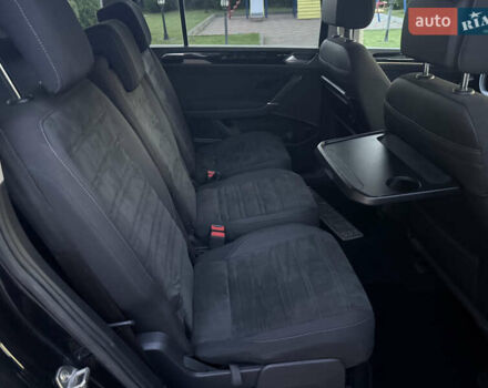 Чорний Фольксваген Туран, об'ємом двигуна 2 л та пробігом 239 тис. км за 16250 $, фото 53 на Automoto.ua