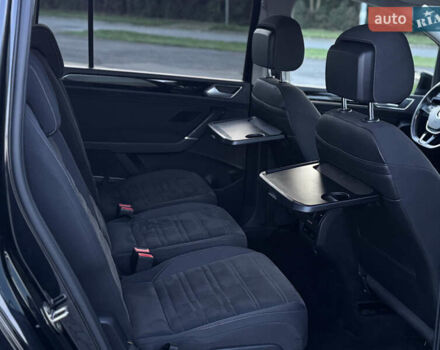 Черный Фольксваген Туран, объемом двигателя 1.97 л и пробегом 260 тыс. км за 15499 $, фото 58 на Automoto.ua