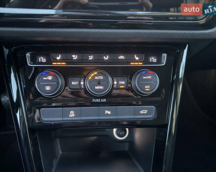 Чорний Фольксваген Туран, об'ємом двигуна 2 л та пробігом 239 тис. км за 16250 $, фото 32 на Automoto.ua