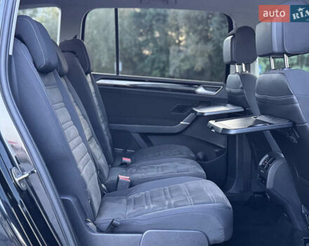 Черный Фольксваген Туран, объемом двигателя 1.97 л и пробегом 260 тыс. км за 15499 $, фото 62 на Automoto.ua