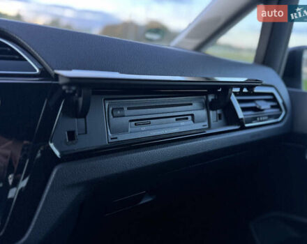 Черный Фольксваген Туран, объемом двигателя 1.97 л и пробегом 260 тыс. км за 15499 $, фото 75 на Automoto.ua