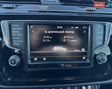 Черный Фольксваген Туран, объемом двигателя 1.97 л и пробегом 260 тыс. км за 15499 $, фото 73 на Automoto.ua