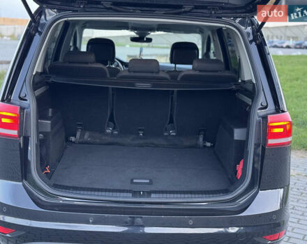 Черный Фольксваген Туран, объемом двигателя 1.97 л и пробегом 260 тыс. км за 15499 $, фото 77 на Automoto.ua