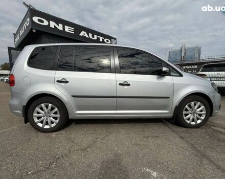 Черный Фольксваген Туран, объемом двигателя 3 л и пробегом 300 тыс. км за 10790 $, фото 6 на Automoto.ua