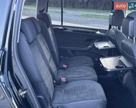 Черный Фольксваген Туран, объемом двигателя 1.97 л и пробегом 260 тыс. км за 15499 $, фото 60 на Automoto.ua