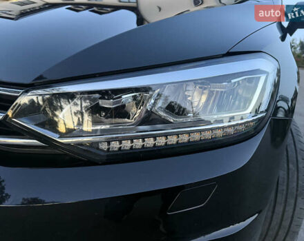 Чорний Фольксваген Туран, об'ємом двигуна 2 л та пробігом 239 тис. км за 16250 $, фото 61 на Automoto.ua