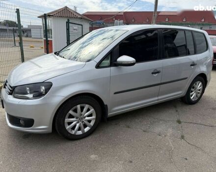 Черный Фольксваген Туран, объемом двигателя 3 л и пробегом 300 тыс. км за 10790 $, фото 1 на Automoto.ua