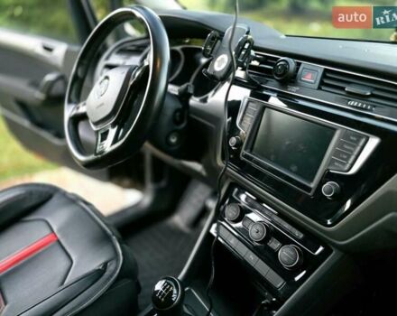 Чорний Фольксваген Туран, об'ємом двигуна 1.97 л та пробігом 240 тис. км за 14700 $, фото 19 на Automoto.ua