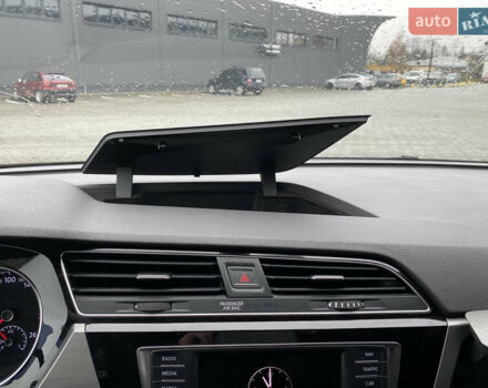 Черный Фольксваген Туран, объемом двигателя 1.97 л и пробегом 242 тыс. км за 14200 $, фото 44 на Automoto.ua