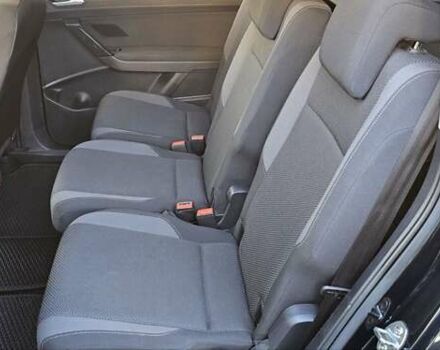 Черный Фольксваген Туран, объемом двигателя 1.6 л и пробегом 197 тыс. км за 14650 $, фото 32 на Automoto.ua