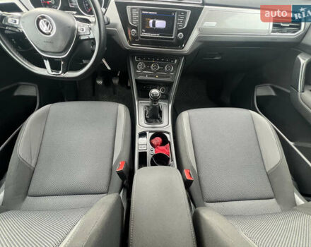 Черный Фольксваген Туран, объемом двигателя 1.6 л и пробегом 197 тыс. км за 14599 $, фото 21 на Automoto.ua