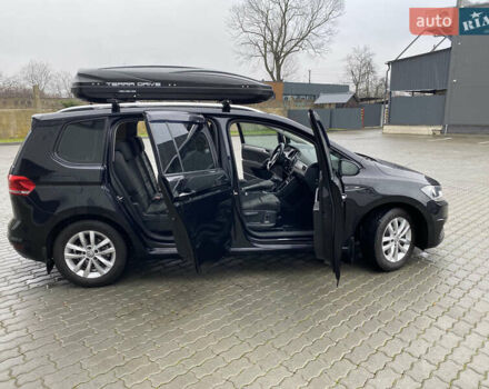 Черный Фольксваген Туран, объемом двигателя 1.97 л и пробегом 242 тыс. км за 14200 $, фото 32 на Automoto.ua