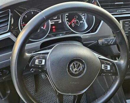 Черный Фольксваген Туран, объемом двигателя 1.6 л и пробегом 197 тыс. км за 14650 $, фото 24 на Automoto.ua