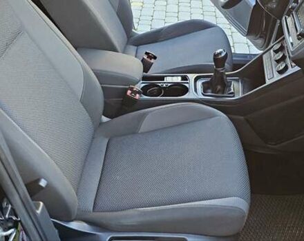 Черный Фольксваген Туран, объемом двигателя 1.6 л и пробегом 197 тыс. км за 14650 $, фото 45 на Automoto.ua