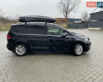 Черный Фольксваген Туран, объемом двигателя 1.97 л и пробегом 242 тыс. км за 14200 $, фото 4 на Automoto.ua