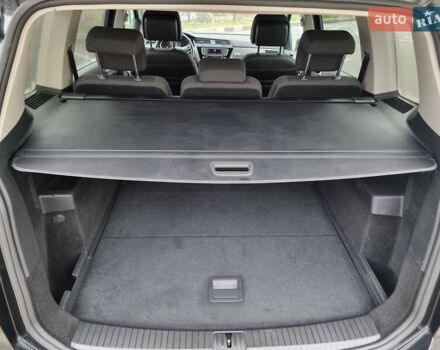 Чорний Фольксваген Туран, об'ємом двигуна 1.6 л та пробігом 207 тис. км за 15800 $, фото 32 на Automoto.ua