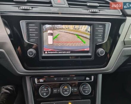 Чорний Фольксваген Туран, об'ємом двигуна 1.6 л та пробігом 207 тис. км за 15800 $, фото 25 на Automoto.ua