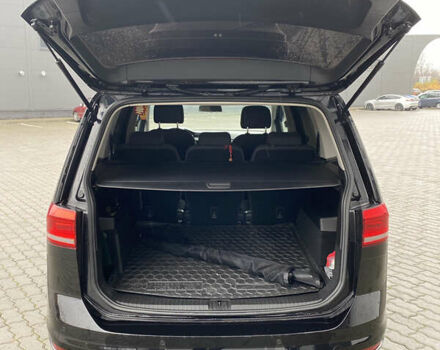 Черный Фольксваген Туран, объемом двигателя 1.97 л и пробегом 242 тыс. км за 14200 $, фото 11 на Automoto.ua