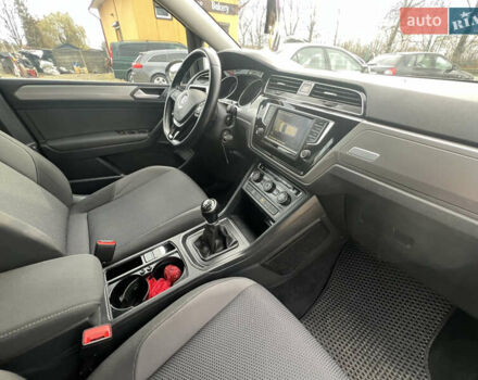 Черный Фольксваген Туран, объемом двигателя 1.6 л и пробегом 197 тыс. км за 14599 $, фото 16 на Automoto.ua