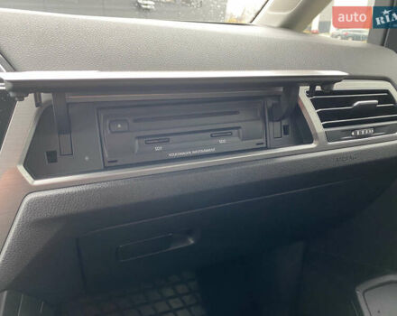 Черный Фольксваген Туран, объемом двигателя 1.97 л и пробегом 242 тыс. км за 14200 $, фото 43 на Automoto.ua