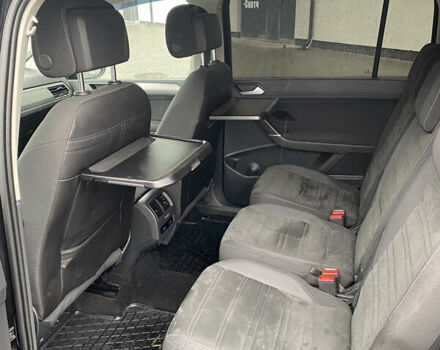 Черный Фольксваген Туран, объемом двигателя 1.97 л и пробегом 242 тыс. км за 14200 $, фото 17 на Automoto.ua