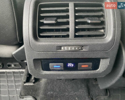 Черный Фольксваген Туран, объемом двигателя 1.97 л и пробегом 242 тыс. км за 14200 $, фото 45 на Automoto.ua